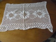 Ręcznie robiony na szydełku bieżnik obrus 70x 60 cm handmade 