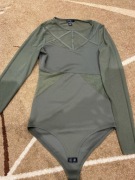 Patchworkowe body, Amisu