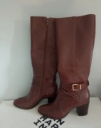 Skórzane kozaki San Marina rozmiar 37 