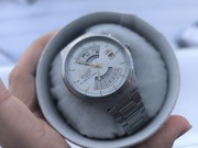 Piękny perłowy zegarek orient multi year cesarski ni seiko tissot citizen 