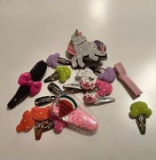 Zestaw spinek do włosów dla małej dziewczynki kolorowe spinki różne 16 szt