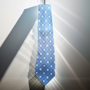 Elegancja w Każdym Detalu – Męski Krawat Master Man