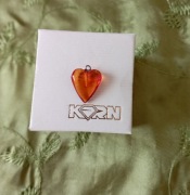 Wisiorek serce.Bursztyn.