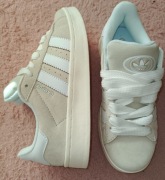 Stylowe i wygodne sneakersy Adidas Campus 