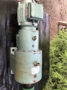 Przekładnia z silnikiem