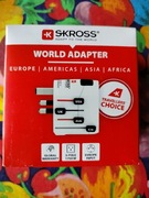 Adapter podróżny, do gniazdek różnych typów. Skross.