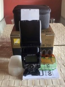 Nikon SB700 lampa błyskowa