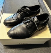 Buty chłopięce eleganckie Lasocki r.35 czarne - jak nowe.