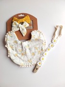 Dwustronny śliniaczek i 2x elastyczna opaska z kokardą Vintage Boho 3 el.