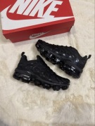 Nike VaporMax rozmiar 39 czarne