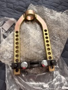 Uniwersalny ściągacz przegubów samochodowych 