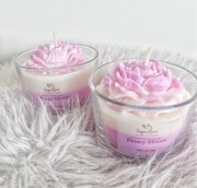 Świeca sojowa  kwiat piwonii prezent handmade piwonia peony bloom 