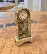 Stara rzeźba mini figurka dekoracyjna zegar mosiądz PRL vintage 