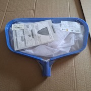 Podbierak do czyszczenia basenu