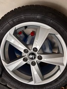 Audi rozmiar 215/55/17 opony zimowe Bridgestone, dot24