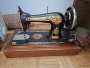 Zabytkowa maszyna do szycia Singer z lat 20-ych 