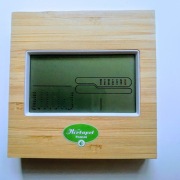 Stacja pogodowa barometr JUPITER bambusowa, z wyświetlaczem LCD, budzik