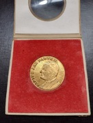 Medal pamiątkowy pozłacany z Janem Pawłem II