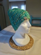 Czapka damska młodzieżowa zielona handmade nowa 