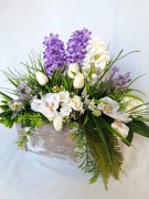 Wiosenna Kompozycja Nagrobna na Grób w Korytku Tulipany Bratki Hiacynty N80