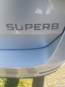 Skoda superb emblemat napis litery