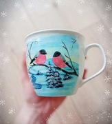 Ręcznie malowany kubek - gile i zimowy pejzaż 