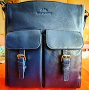 Granatowa skórzana duża torebka na ramię Wittchen