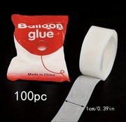 Taśma klejąca z kropkami – dwustronna do balonów i dekoracji (100 szt.)