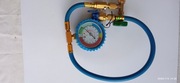 Manometr do nabijania klimatyzacji