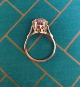 Złoty pierścionek z różowym karmieniem  Rosja 