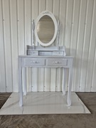 Toaletka do makijażu biała vintage