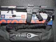 Wiatrówka Crosman A4-P Full Auto AR + dodatki