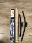 zestaw wycieraczek samochodowych Bosch Aerotwin A012S