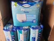 Pieluchy XL L pampersy majtki na gumkę 