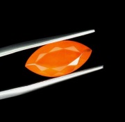 Opal Etiopii, szlif markizowy, 1,45 ct, 14 x 7 mm,