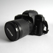 Lustrzanka analogowa Nikon F80 + Nikkor 28-100