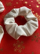 Jedwabna gumka do włosów – naturalna tkanina