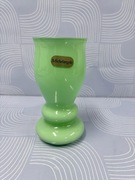 Seledynowy wazon vintage szkło barwione 