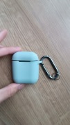Silikonowe Etui do Apple AirPods 1 / 2 + Karabińczyk – Jasnoniebieskie