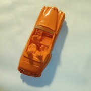 Zabytkowy samochód gumowy Stavanger z przednią szybą i kierowcą Norwegia