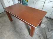 Solidna ława -drewniane nogi 