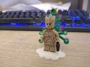 Lego Minifigurka Marvel Groot z Telefonem sh836