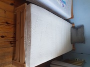 Tapczaniki do spania z materacem