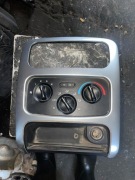 Jeep Liberty Cherokee panel klimatyzacji ramka - komplet. P55037533AE 