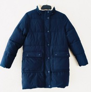Przemiła na dotyk kurtka dziewczęca, ciepła i lekka, granatowa, 146 cm