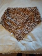 Piękny szal z zapięciem magnetycznym 