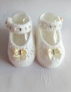 Pinetki niemowlęce  biały 9 cm z kokardką – ręcznie robione