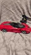 Auto Ferrari sterowane na pilota 