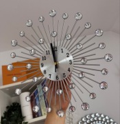 Zegar ścienny glamour srebrny kryształki