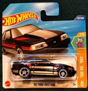 HOT WHEELS 92 FORD MUSTANG 127/250 NOWY